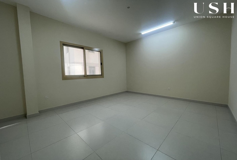 Independent Floor| 20 Rooms| 120 Person