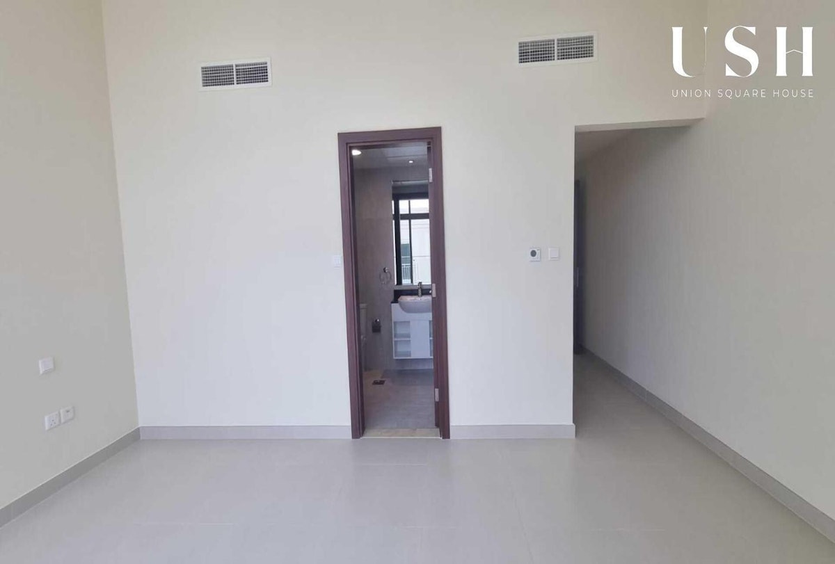 Spacious 4BR+M | Corner Unit | Gated Community