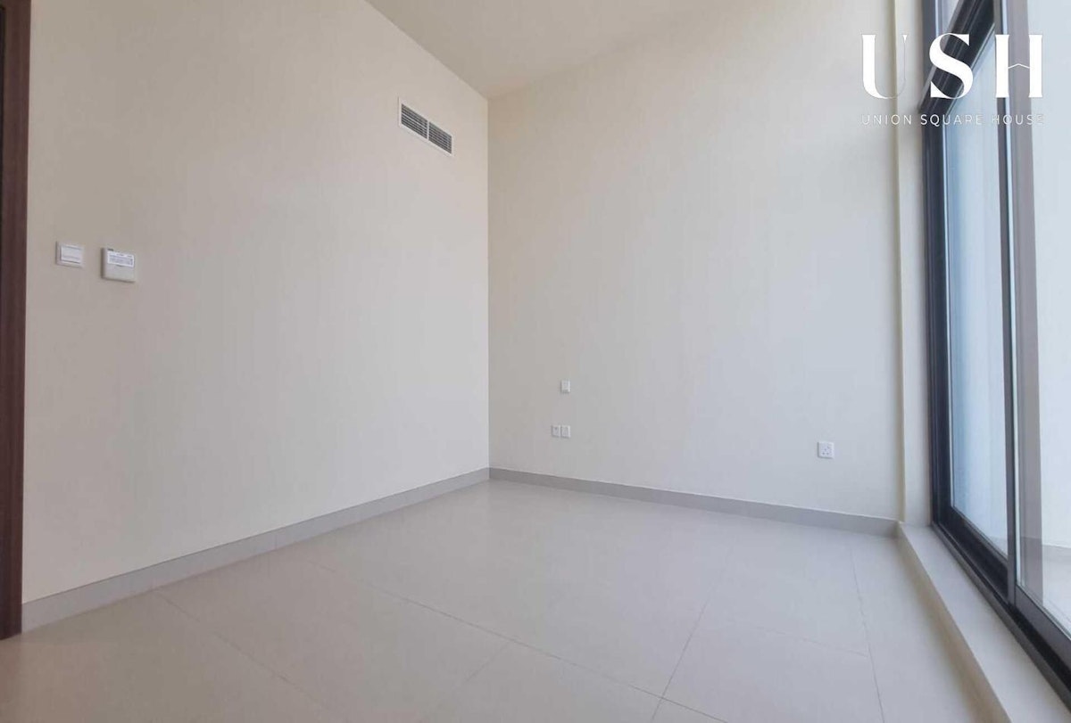 Spacious 4BR+M | Corner Unit | Gated Community