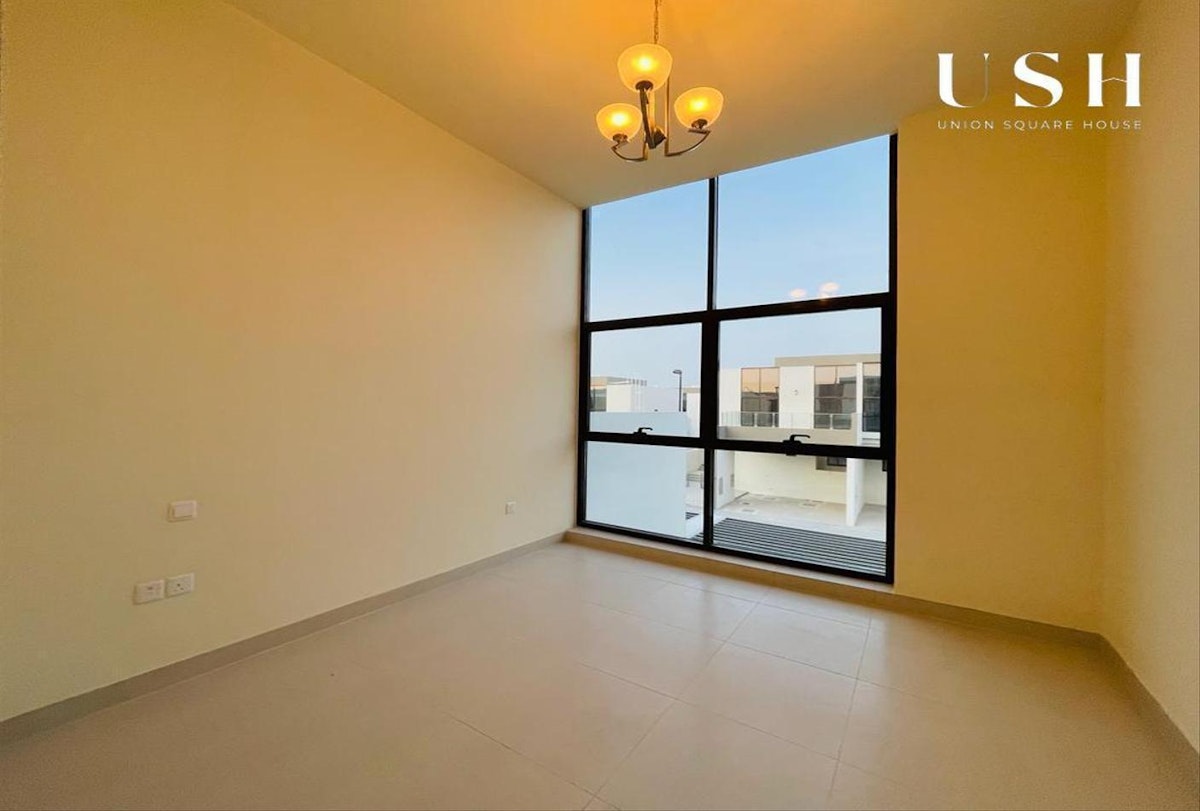 Brand New| Spacious Layouts| Landscaped Garden