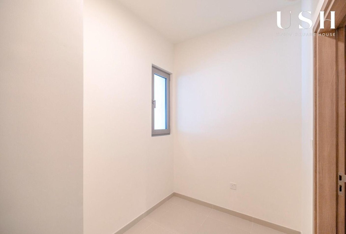 Ready To Move | Kitchen Appliances | Vacant