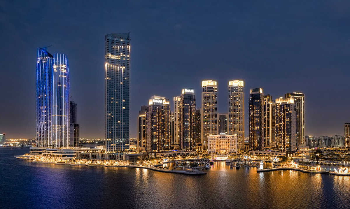 MODERN LUXURY| WATERFRONT LIVING| PRIME LOCATION