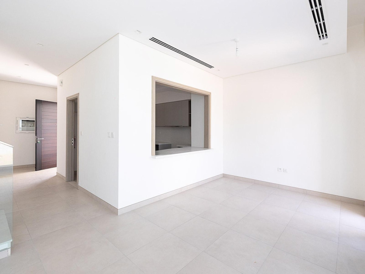 3BR | Single Row | Near Pool & Park | Murooj West