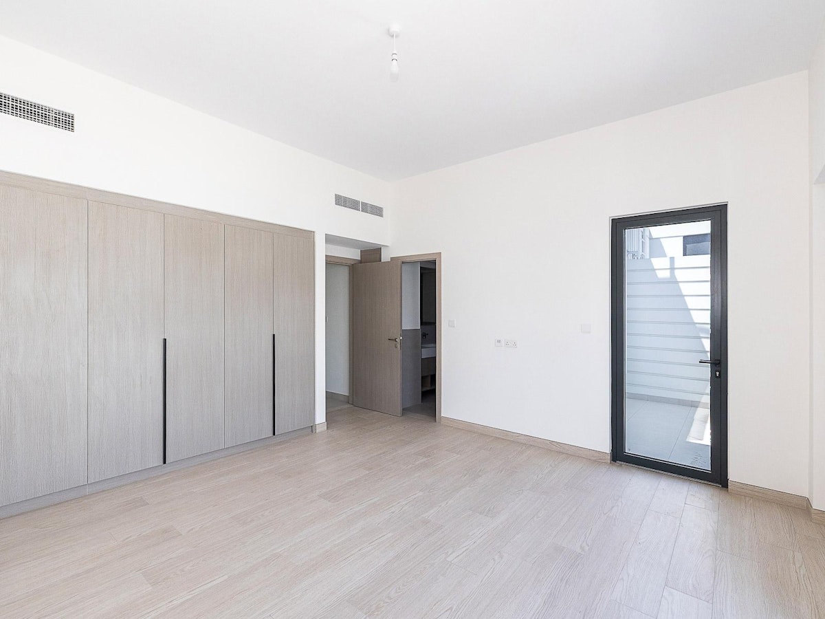 3BR | Single Row | Near Pool & Park | Murooj West