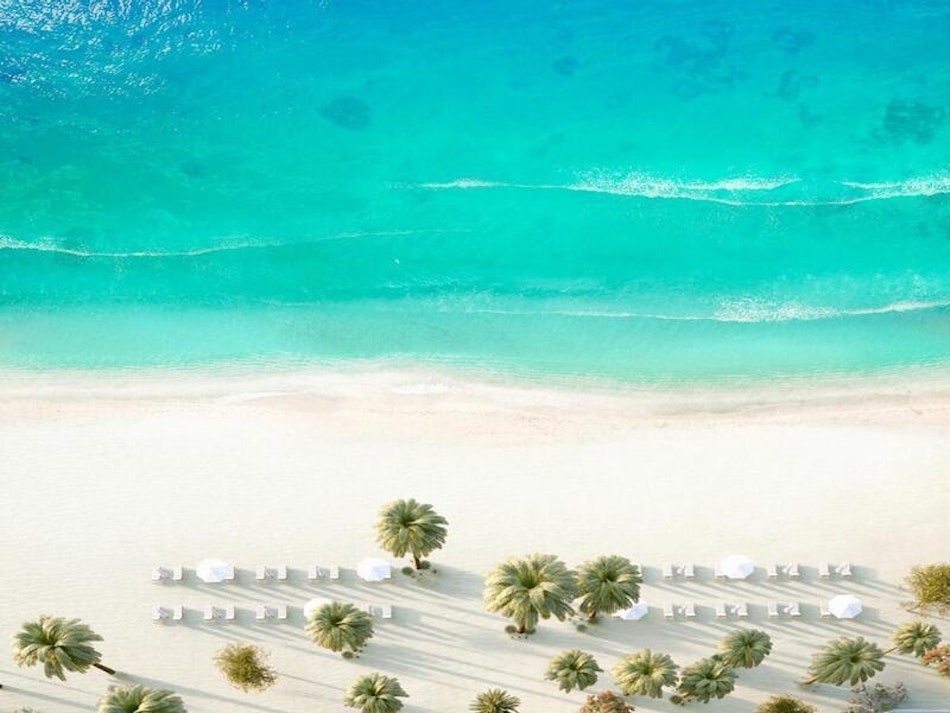 Marina SkyLine View| Private Beach Access | 2BR