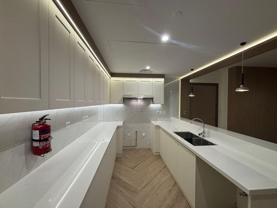 Upgraded Unit | Higher Floor | Glow garden View