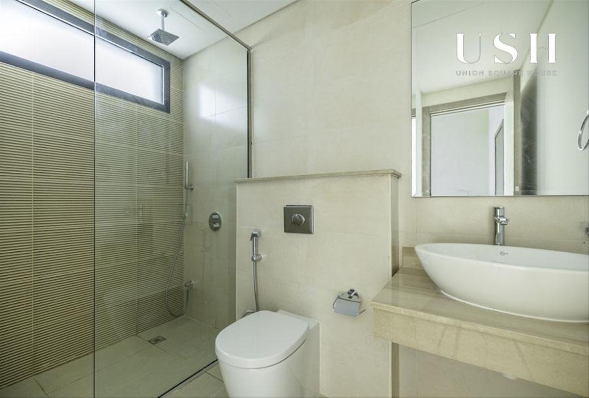 Brand New | Middle Unit  | Premium Park facing