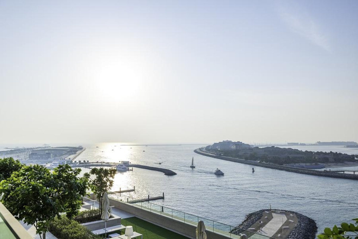 Spacious Layout |Beachfront Living |Marina Views