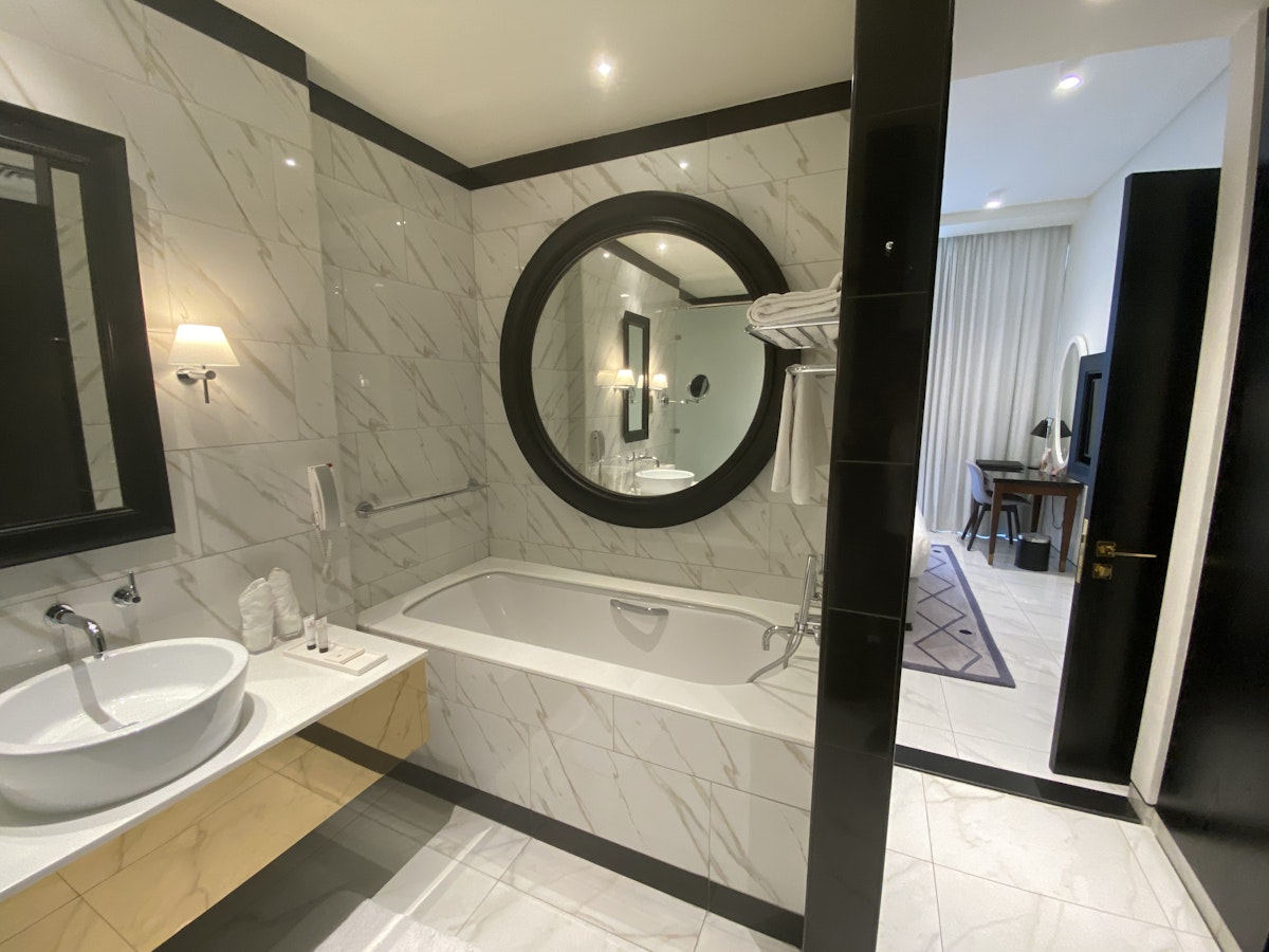 Elegant Interiors Fully Furnished With Pool Views