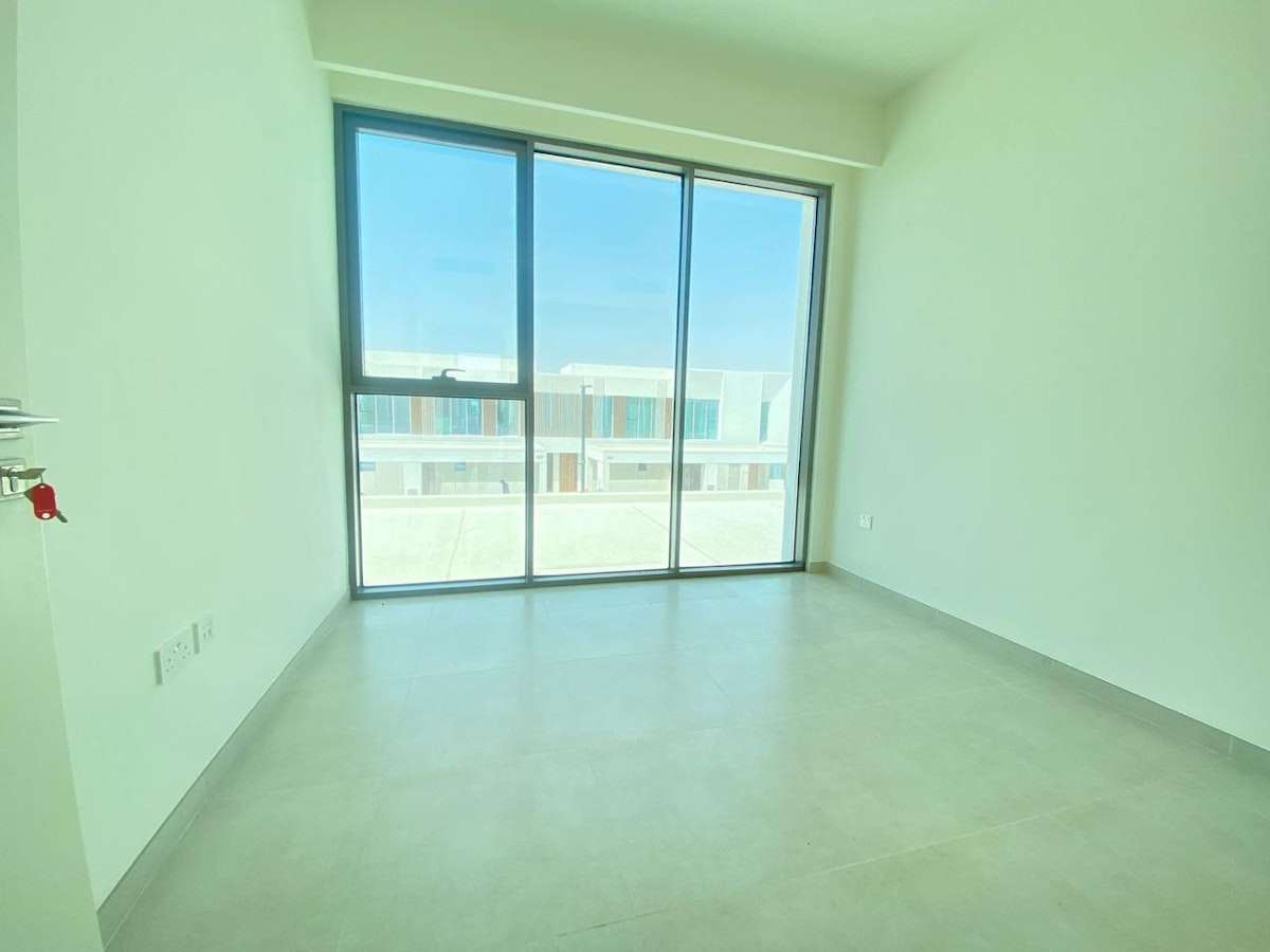 Modern | Spacious 3BR | Unfurnished | Brand new