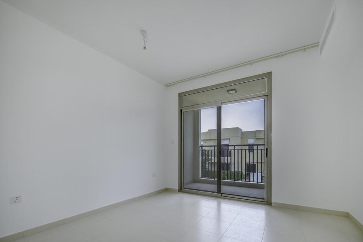 Exclusive 3 Bed| Pool And Park| Type 2| Vac Jun 10