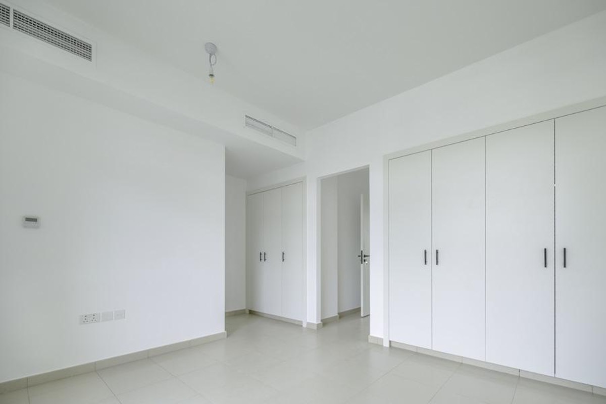 Exclusive 3 Bed| Pool And Park| Type 2| Vac Jun 10