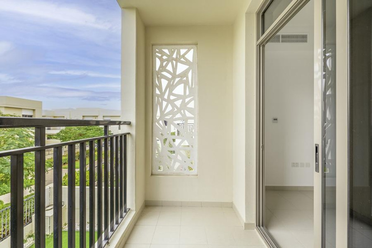 Exclusive 3 Bed| Pool And Park| Type 2| Vac Jun 10