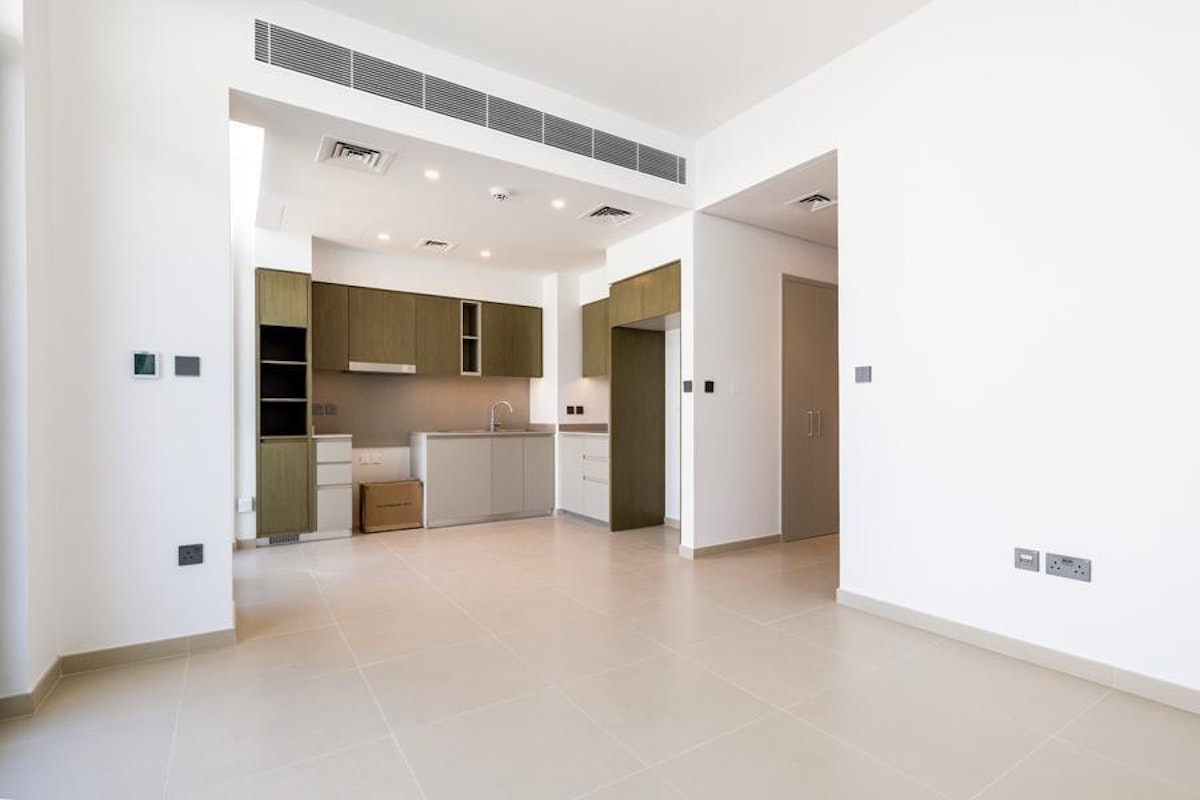 AVAILABLE IMMEDIATELY | MULTIPLE CHEQUES | VACANT