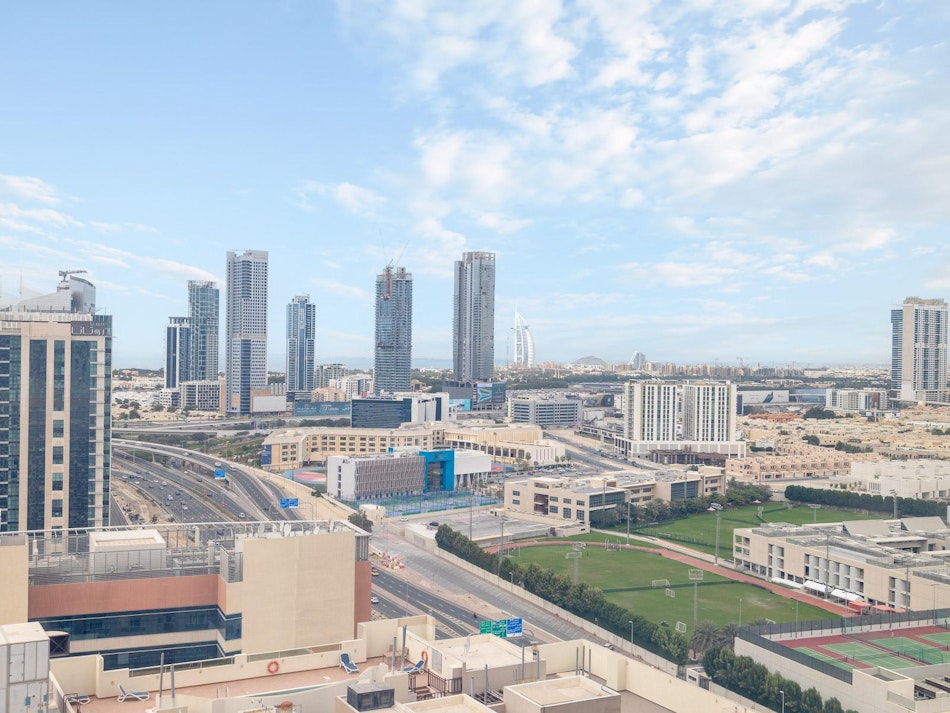 Nicely Fitted| Sea View| Extendable to 1,950 Sqft
