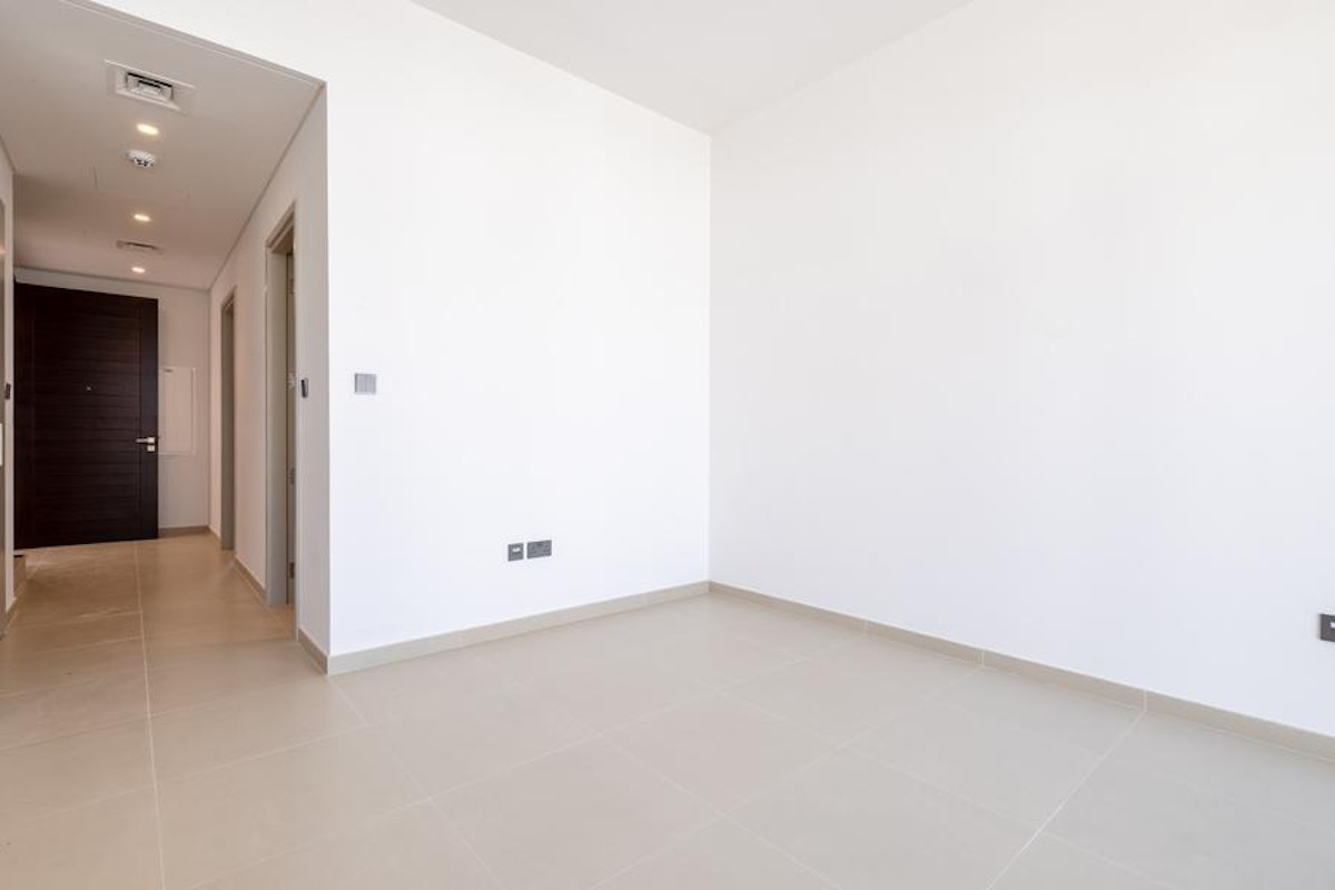 AVAILABLE IMMEDIATELY | MULTIPLE CHEQUES | VACANT