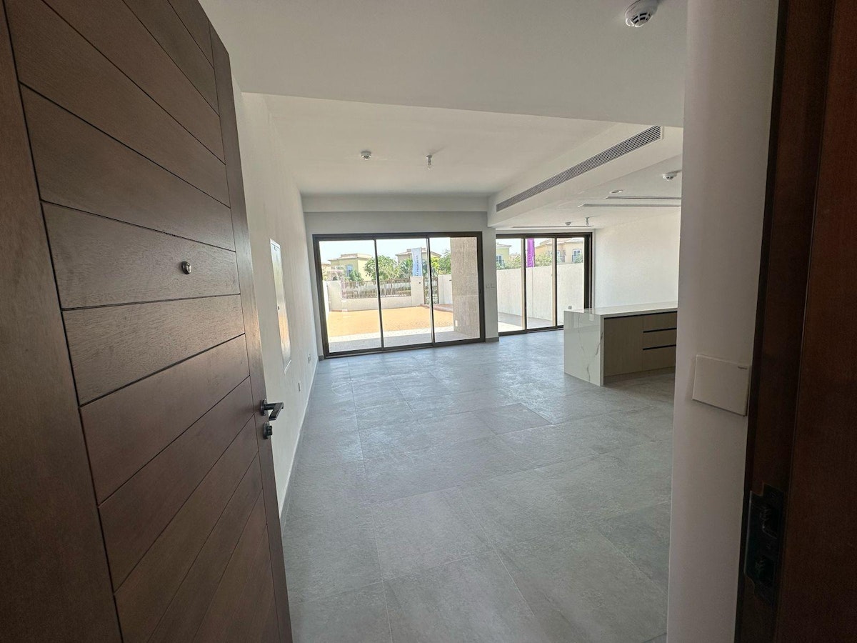 Single Row | Move-in ready | Brand new | Spacious