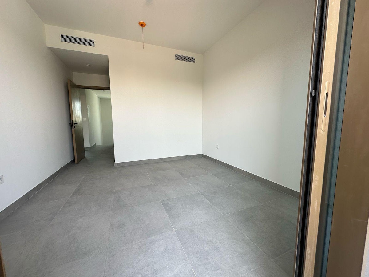 Single Row | Move-in ready | Brand new | Spacious