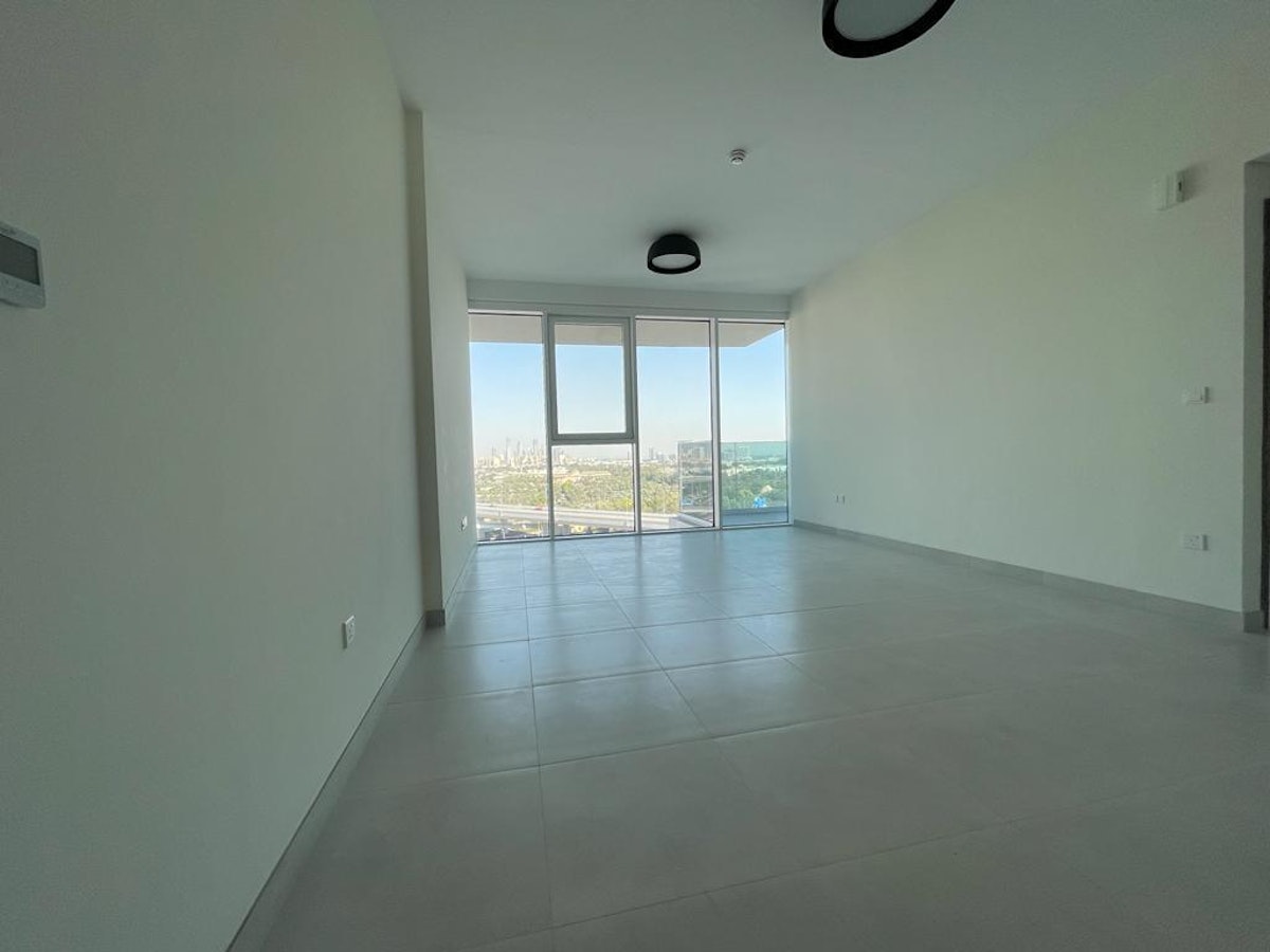 MID FLOOR | DBAI FRAME VIEW | VACANT | VIEW TODAY