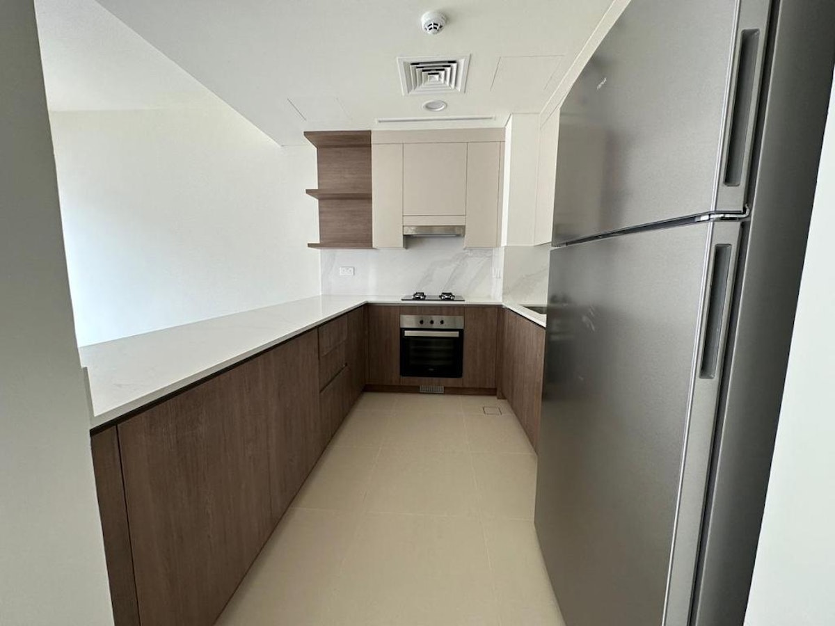 Vacant | View Today | Brand New  Spacious Unit