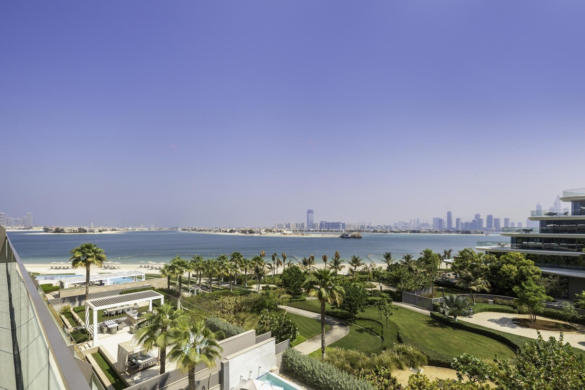 Genuine Resale | Palm & Beach View| Penthouse