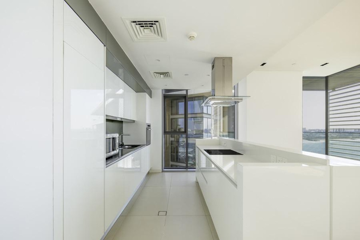 Exclusive | 3BR | High Floor | Full Sea View