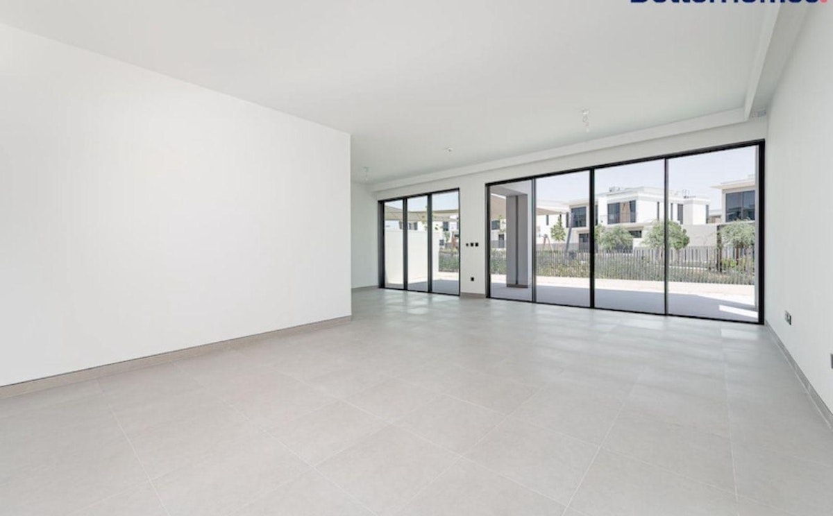 Large 5BR+M | Fully Upgraded | With Solar System
