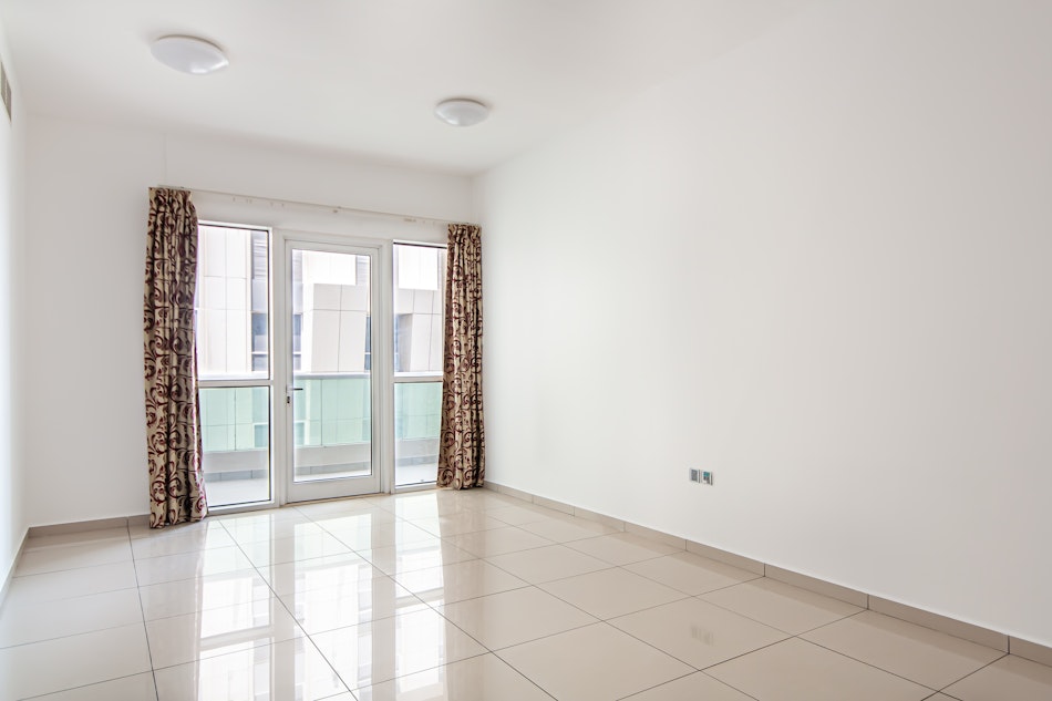 Ready to Move in | Spacious 1 BR | Large balcony