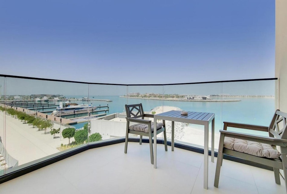 Beachfront Living | Corner Unit | Palm Views
