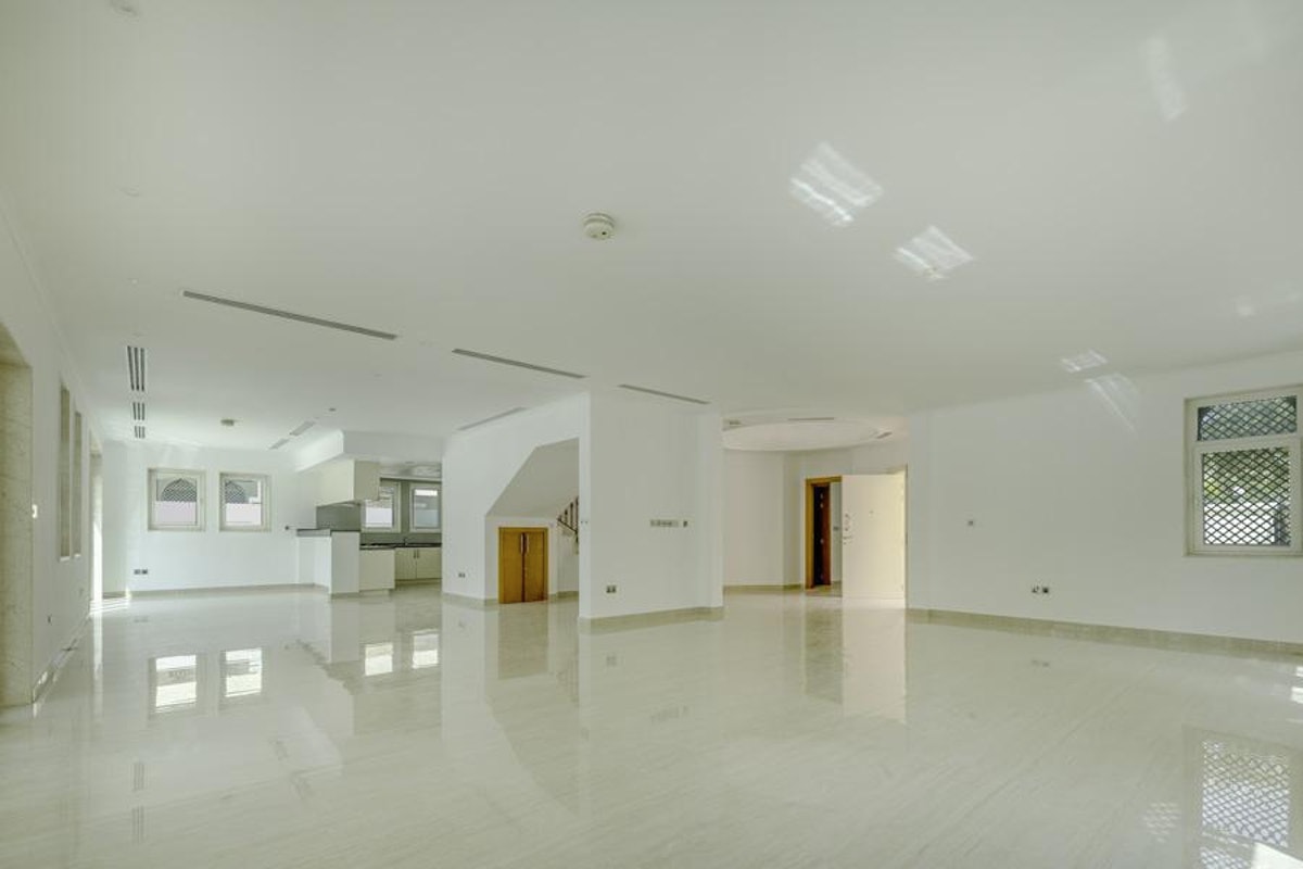 Ready To Move In | 5BR | With Pool | Upgraded