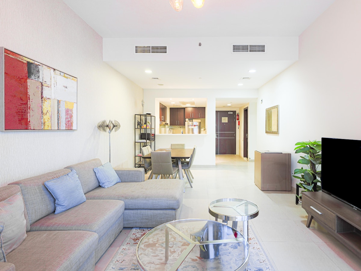 Ready to Move | Spacious 2 Bedroom | Pool View