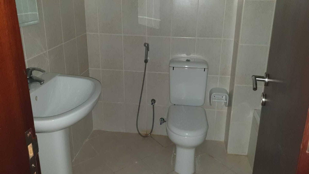 Spacious 1BR | Chiller free | Semi Furnished