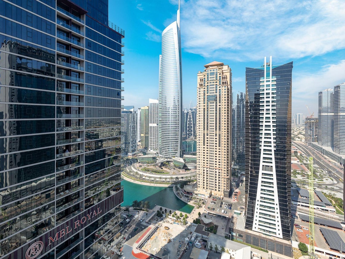 Lake View | 1 Month Free | High floor |Upgraded