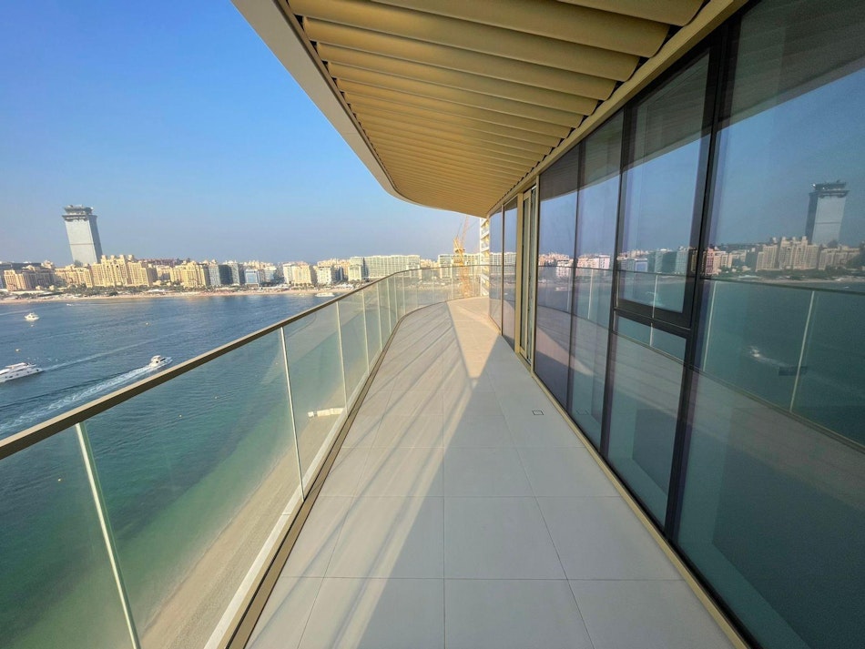 Spacious | Palm & Sea View | Great Location