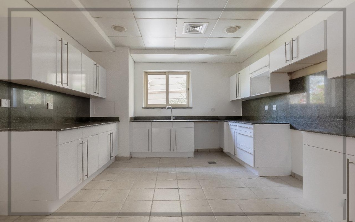 Vacant on Transfer | Big plot | View today