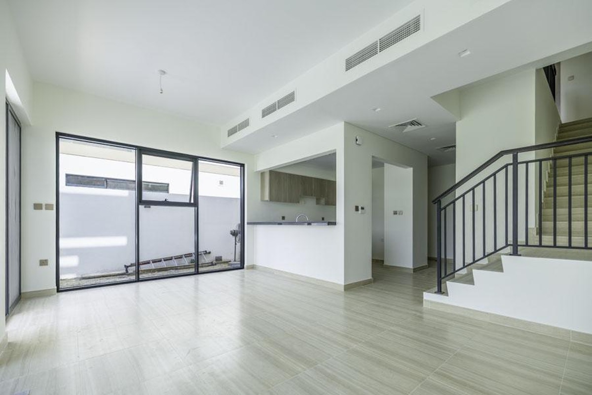 Ready to Move In | 4BR | Facing the Park