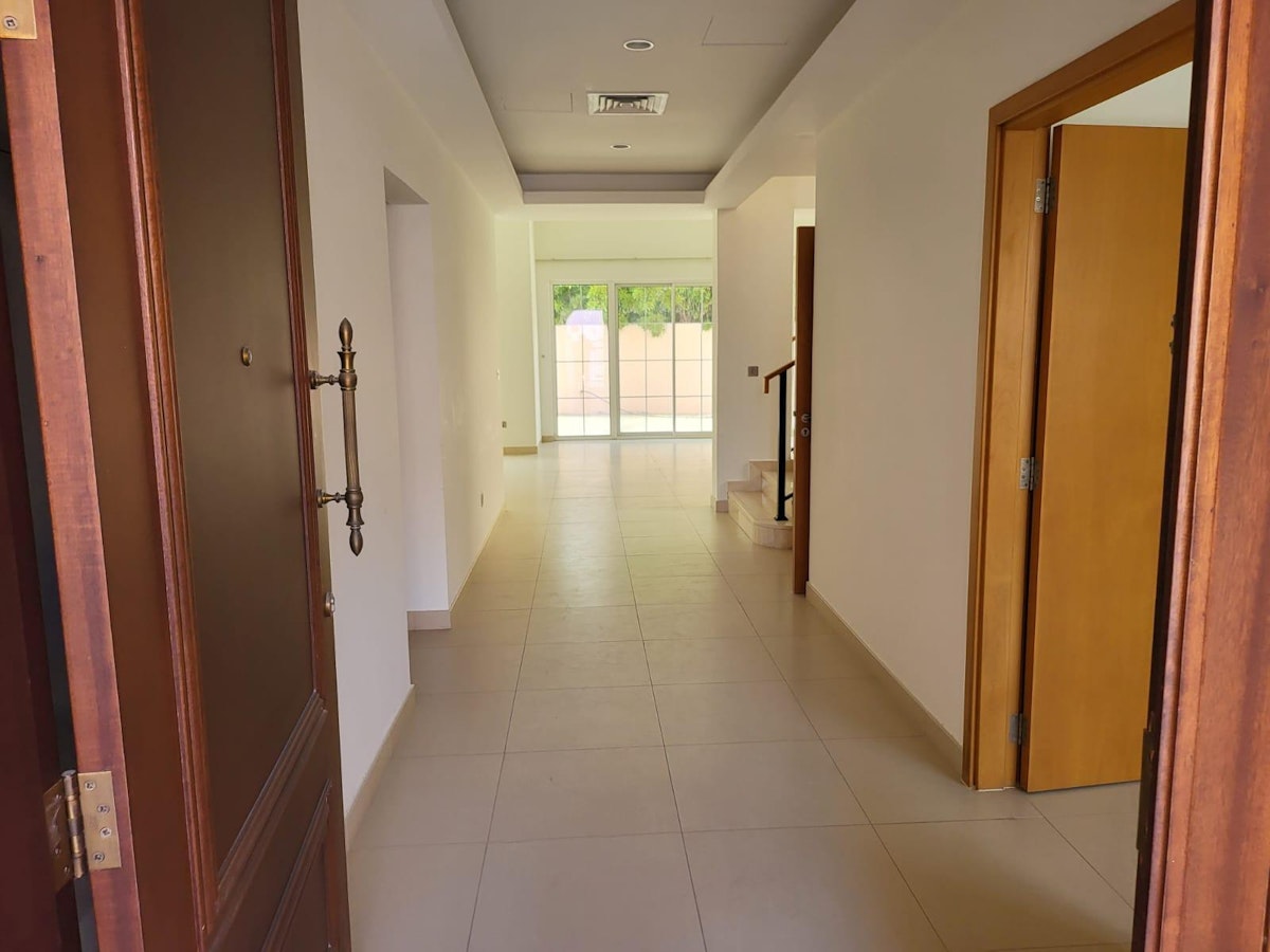 Spacious 4 BR + M | 1 Month free | Landscaping