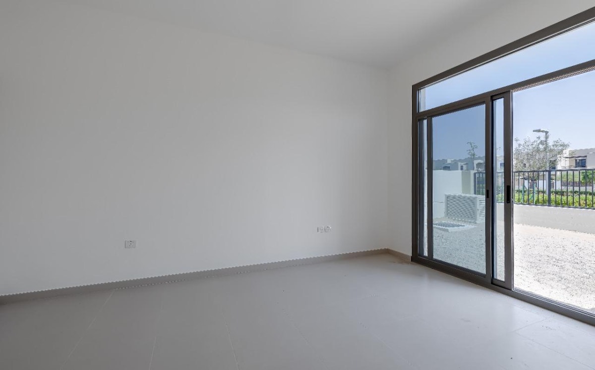 Exclusive 4BR+Maid | End Unit | Single Row