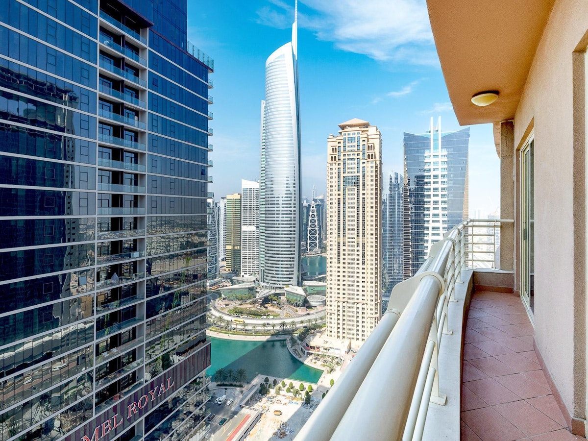 Lake View | 1 Month Free | High floor |Upgraded