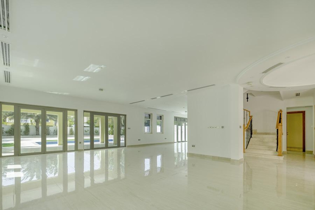 Ready To Move In | 5BR | With Pool | Upgraded