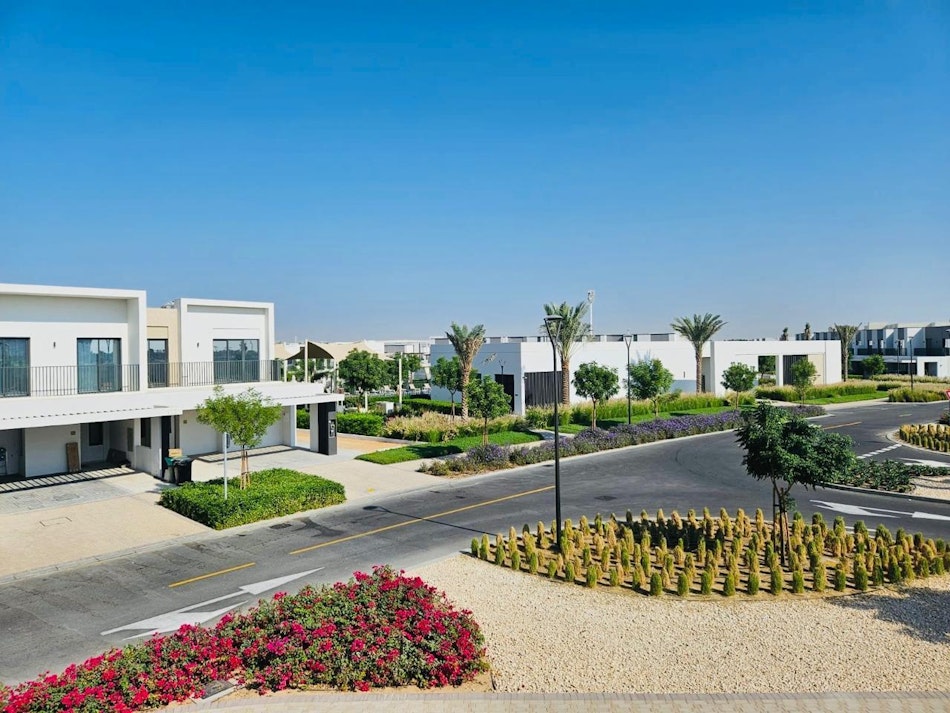 Single Row | Amazing Location | Hot Deal