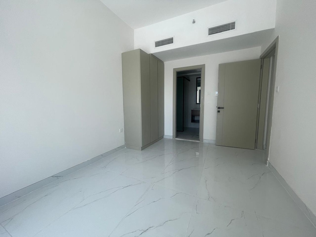 Huge Layout | Close to Metro | Ready to move in