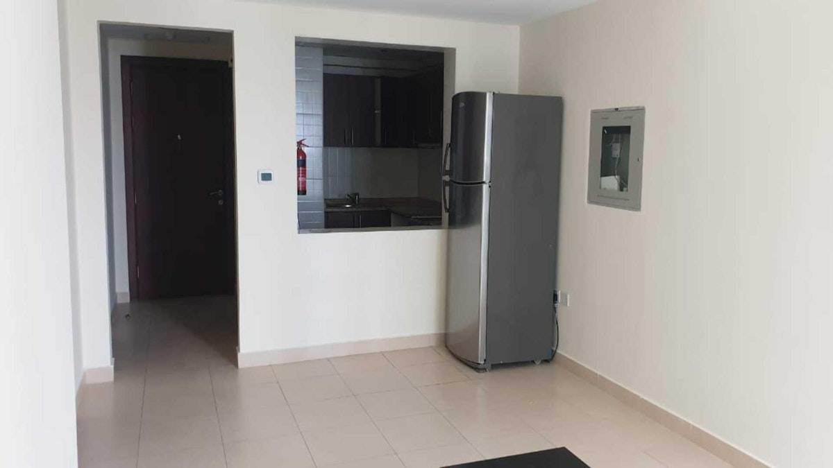 Spacious 1BR | Chiller free | Semi Furnished