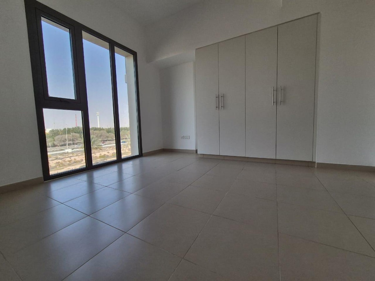 2 BR | Open View | Vacant | Well Maintained Unit