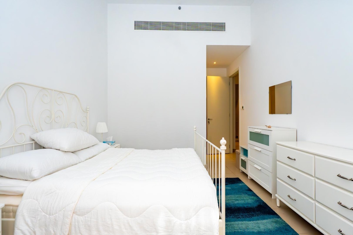 Furnished 2 Bed |Both Ensuite | Podium| Pool View