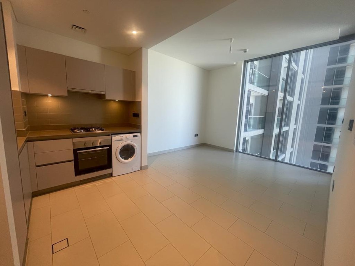 Brand New 1 BR | Pool View | luxury Apartment