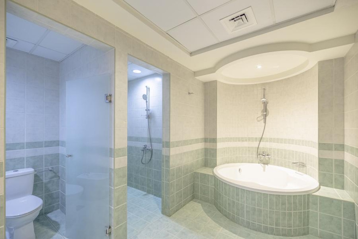 Spacious 3 Bed+M| Stunning Views| Ensuite Bedrooms
