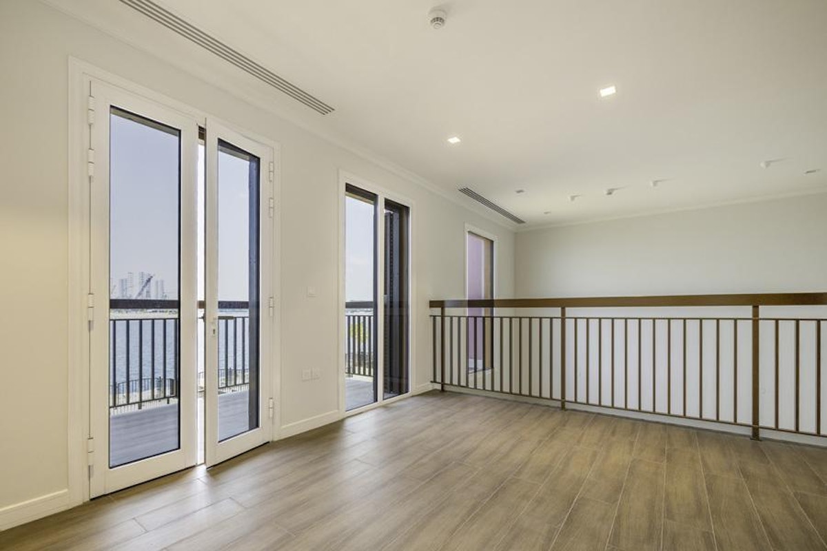 Large Balcony | Extreme Sea View | Spacious