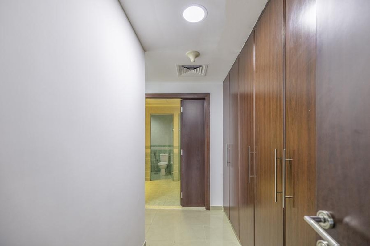 Spacious 3 Bed+M| Stunning Views| Ensuite Bedrooms
