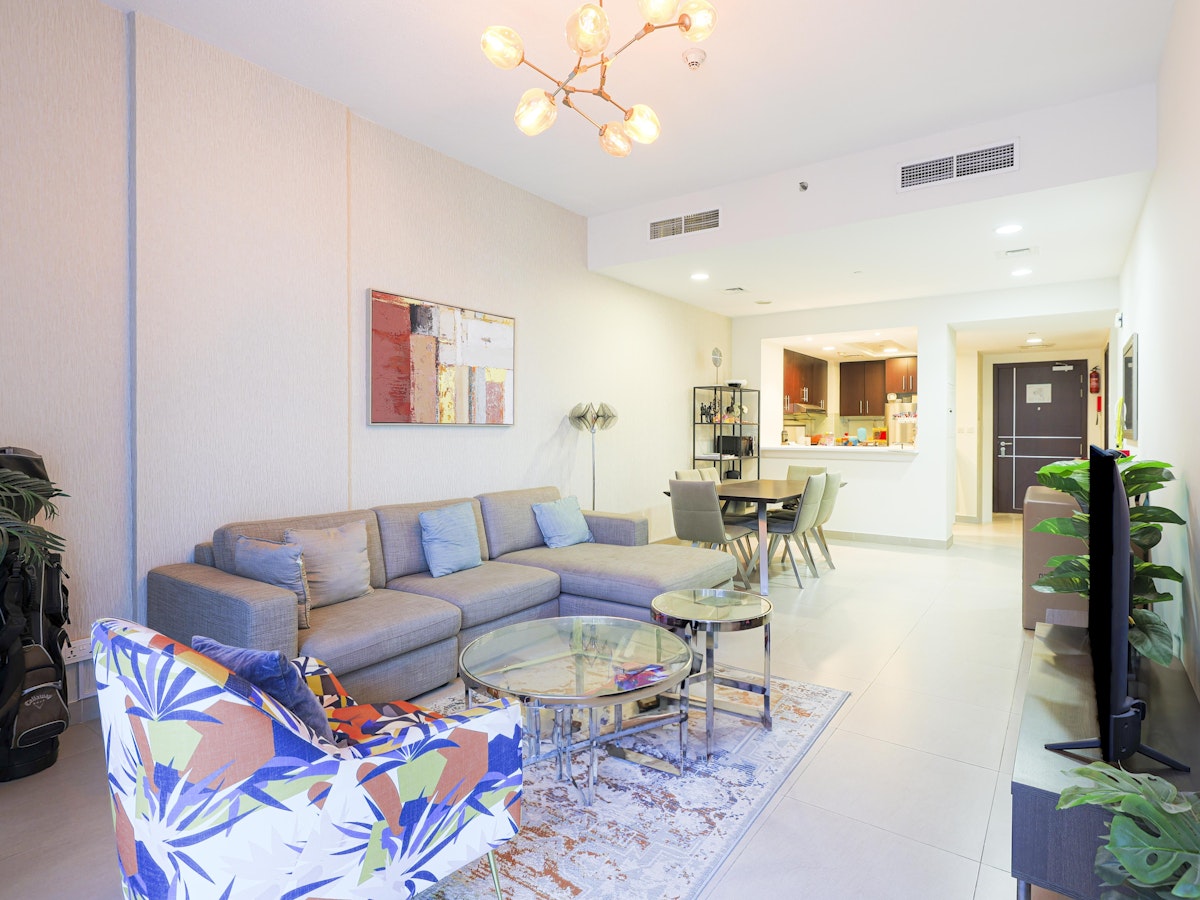 Ready to Move | Spacious 2 Bedroom | Pool View